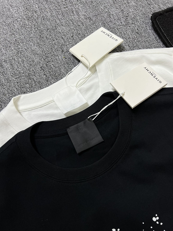 ブランドTシャツ角部分ディテール